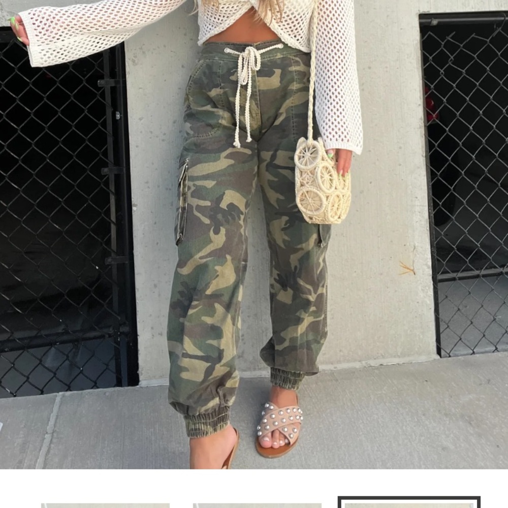 Incognito camo joggers